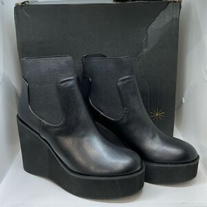 SHOE DAZZLE ARABELLA WEDGE BOOT WOMENS FTL-09-191